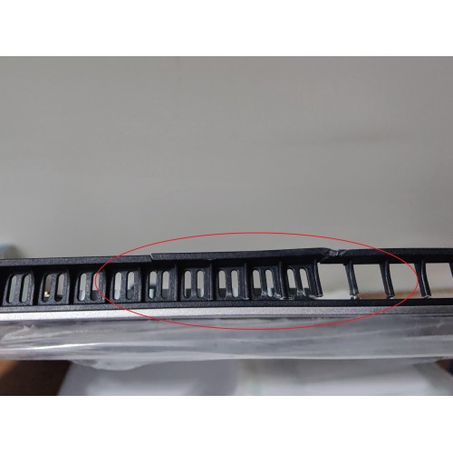 Teclado p/ Samsung compatível com NP550XCJ Com Restpad - Com pequena avaria (verificar imagens), 